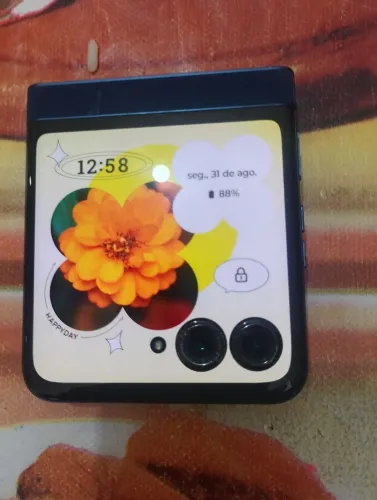 Motorola razr 60 ,256 GB