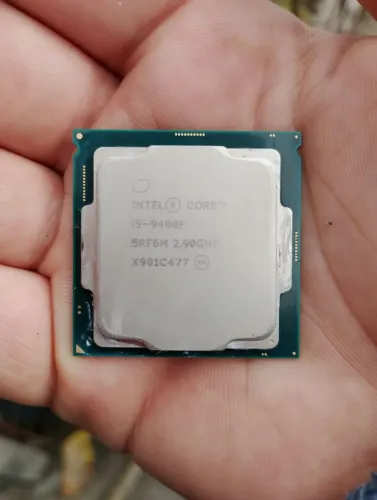 Intel i5 9400F