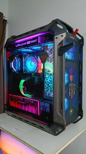 Pc gamer custom Ryzen 5800XT e RTX 5060ti