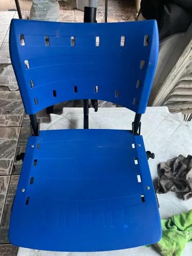 Cadeira de Pesca / Encosto para Caiaque ou Barco com Suporte de Vara Ajustável