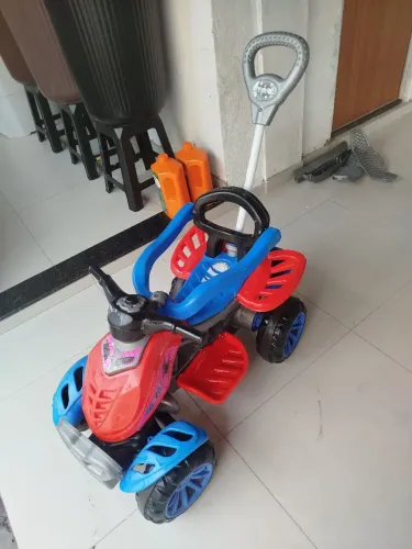 Vendo motinha de passeio do homem aranha 
