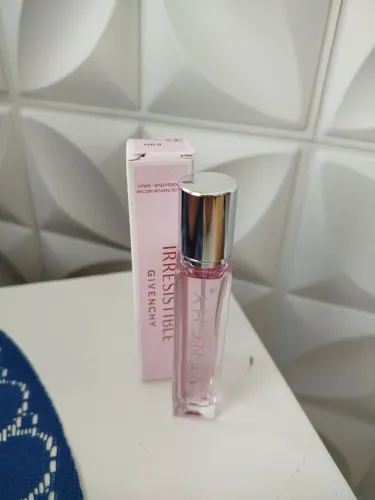 Miniatura de perfume importado