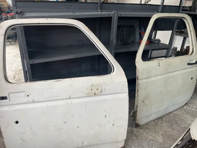 Porta Chevrolet D-60 direita / esquerda