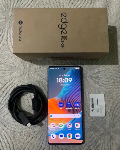 MOTO EDGE 50 FUSION 5G 256 GB/ 8 GB RAM.