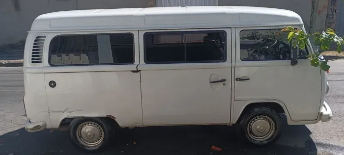 Volkswagen Kombi Standard 1.4 MI Total Flex 8V 2012