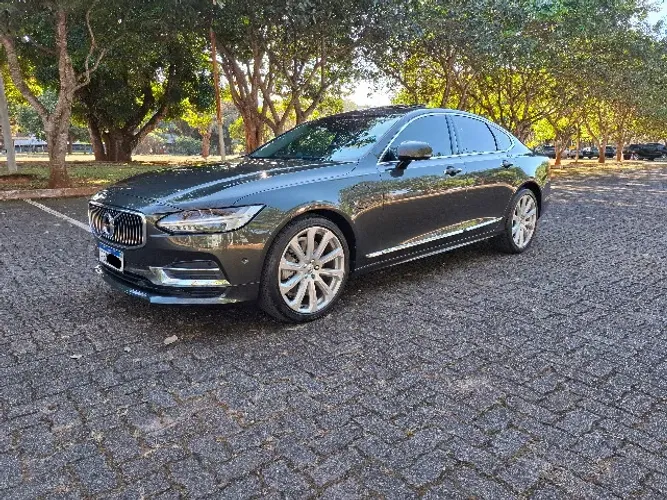 Volvo S90 T-8 Híbrido Inscript 2.0 AWD 407cv 2019