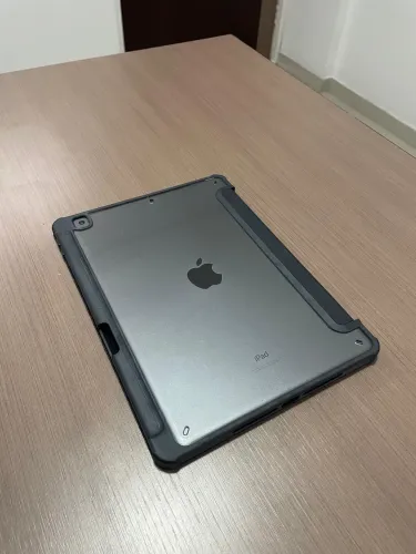 iPad 9 geração estado de novo, acompanha teclado capa e película