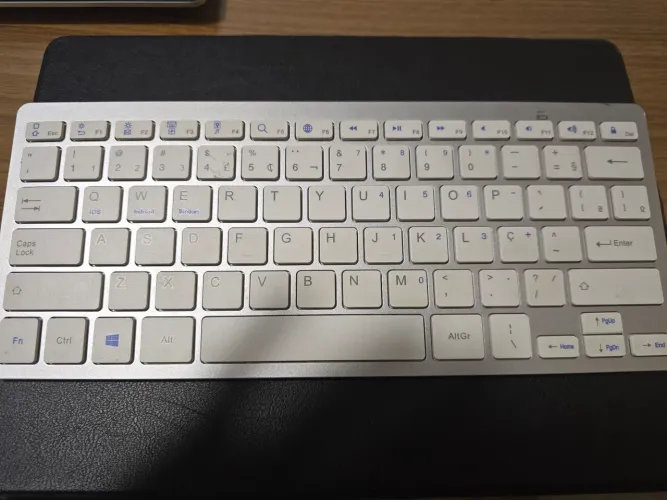 Vendo teclado sem fio Bluetooth