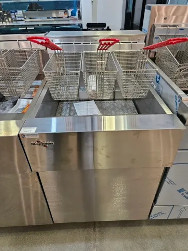 fritadeira elétrica 3 cestos 38 litros 18000W