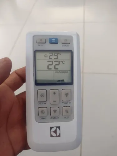 Controle de ar condicionado Eletrolux