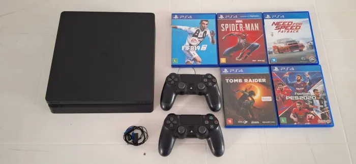 Playstation 4 Slim 1TB, 2 controles + 4 jogos