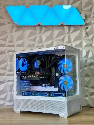 PC GAMER RYZEN 7 5700X/ 16GB DDR4 3.200MHZ/ RX 7600 8GB