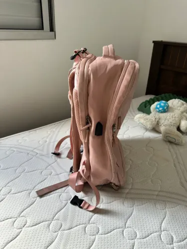 Vendo mochila tipo mala 