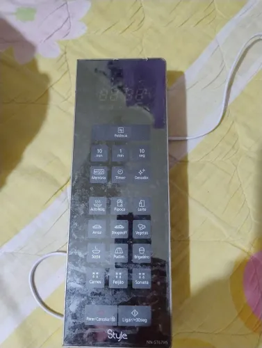 Placa digital microondas Panasonic nn-st67HS