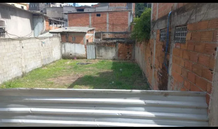 Terreno com casa