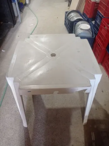 Mesa de plástico 