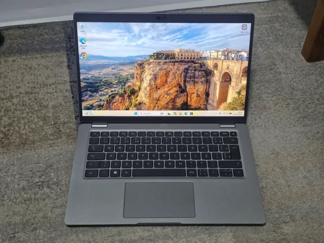 Notebook Dell Latitude 5420 i5 11th 1145G7 16GB RAM e 256GB SSD NVME - Tela 14" Full HD