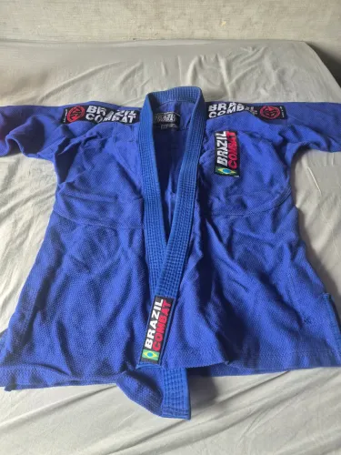 Kimono A2 - Brazil Combat + Faixa Laranja A1 - Brazil Combat