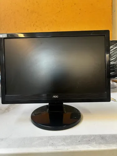 Monitor AOC 15" modelo 1619SW VGA