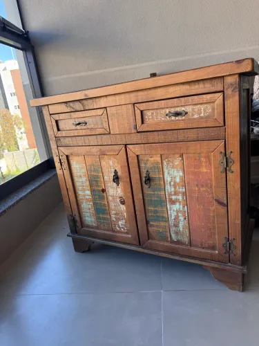 Armário decorativo