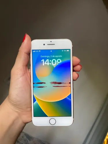 iPhone 8