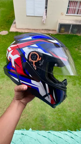 Capacete Norisk Razor 62