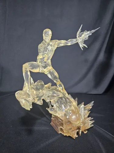 Homem de gelo Iron Studios