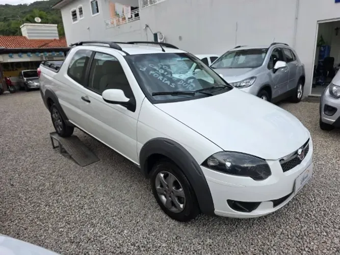 Fiat Strada Trekking 1.6 16V Flex CD 2016