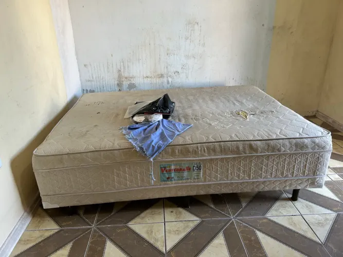 Cama Box doação 