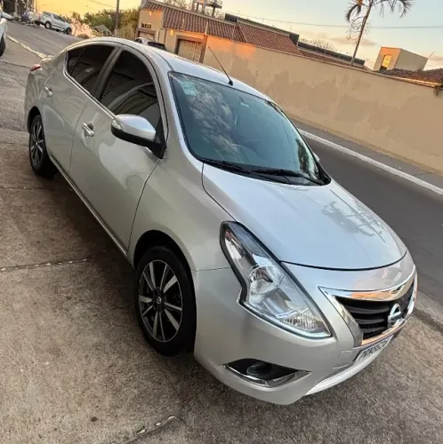 Nissan Versa SL 1.6 16V Flexstart 4P Aut. 2019