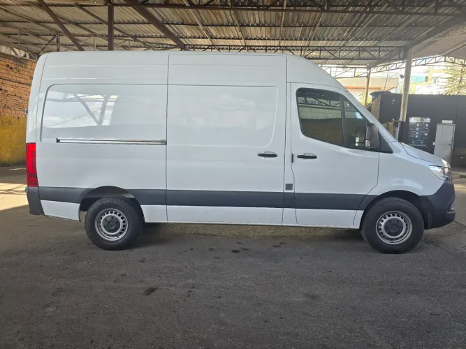 Mercedes-Benz Sprinter 314 Furgão Longo T.b. 2.2 Dies 2022