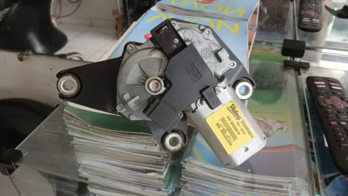 Vendo motor limpador de parabrisa traseiro Original ONIX