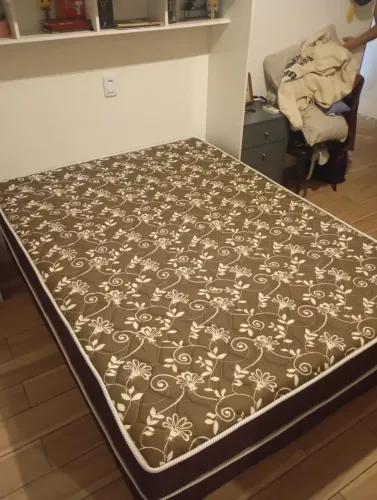 Cama casal box simples