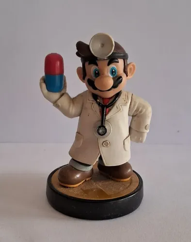 Dr Mário Amiibo Nintendo exatamente como na foto
