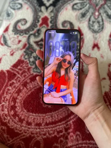 iPhone 13