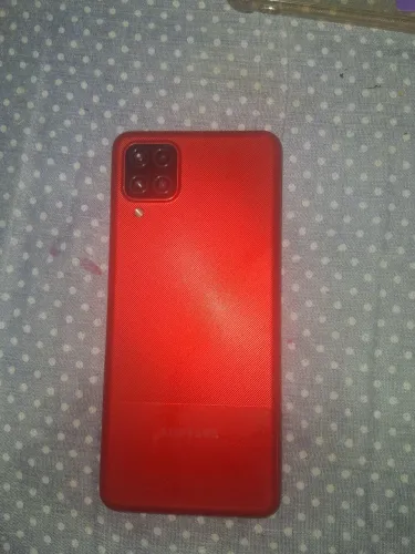 Celular a 12