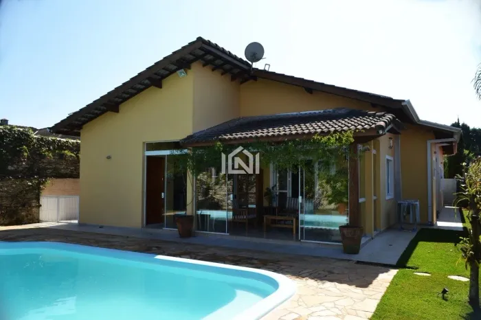 Casa à venda no condomínio Haras Bela Vista