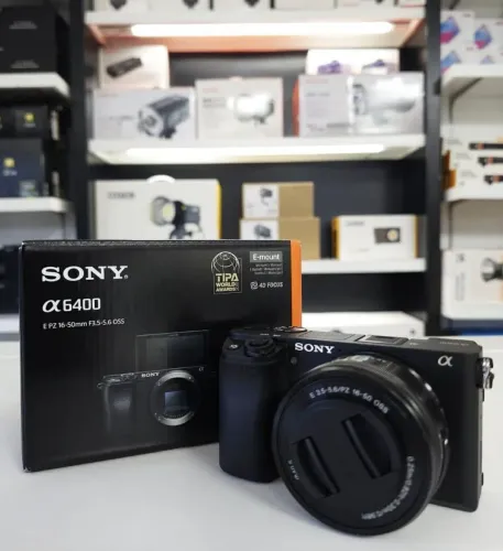 Câmera Sony Alpha a6400 Com Lente 16-50mm Nova com Nota Fiscal