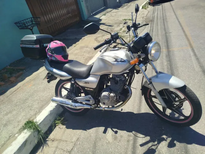 MOTOCICLETA SUZUKI YES 125 - ANO 2008