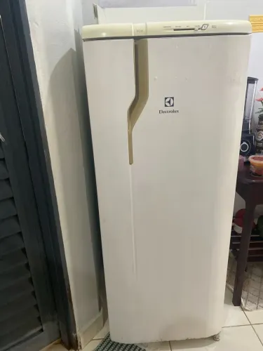 Geladeira para concerto