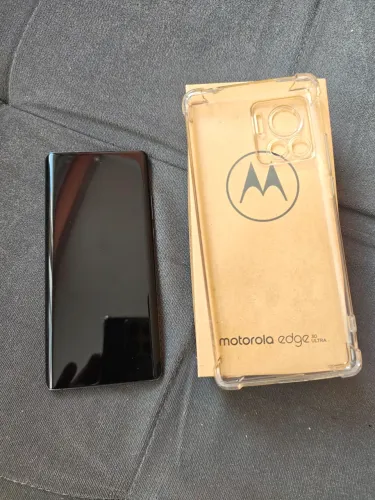 Celular Motorola Edge 30 ultra, completo com caixa e acessórios.