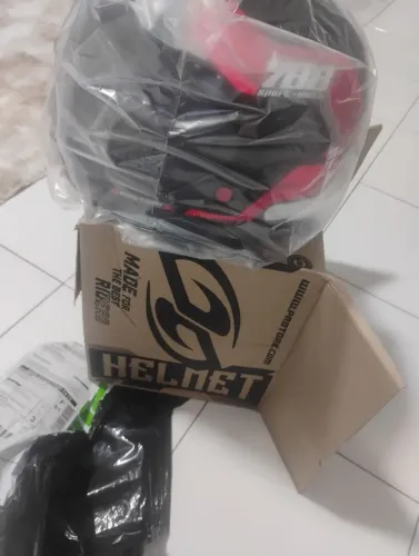 Capacete fechado pra hj