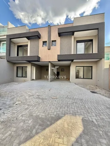 SOBRADO com 3 dormitórios à venda com 110m² por R$ 719.000,00 no bairro Bairro Alto - CURI