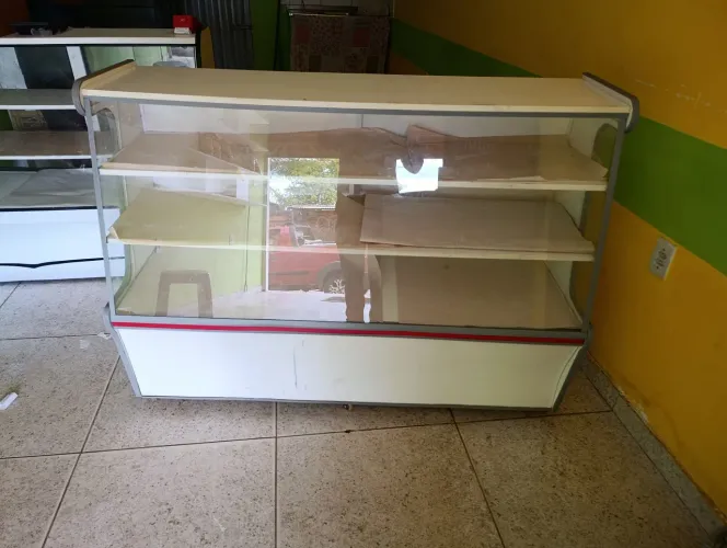 Balcão expositor