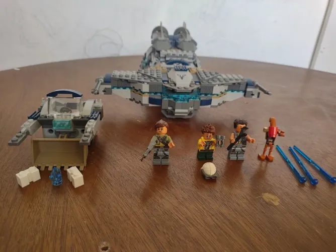 LEGO 75147 StarScavenger