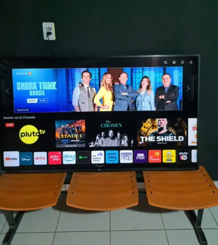 Smart tv LG 65 polegadas led 4k com comando de voz 