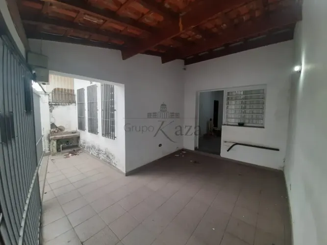 Casa - Centro - Jacareí - 2 Dormitórios - 90,21m².