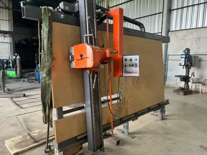 vendo ou troco , SECCIONADORA VERTICAL   , IDEAL PARA FRESAR E CORTAR ACM ,  MARCENARIA 