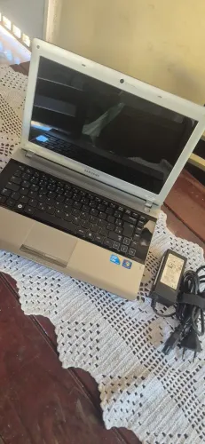 Notebook Samsung core i3 4gb HD 250gb