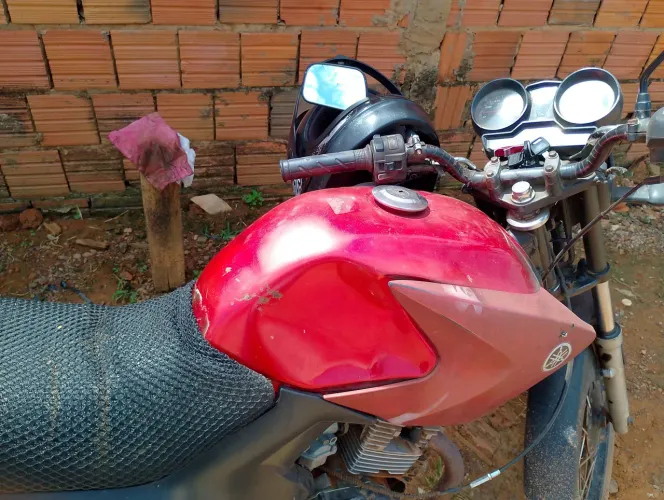 Troco por outra moto com parcela